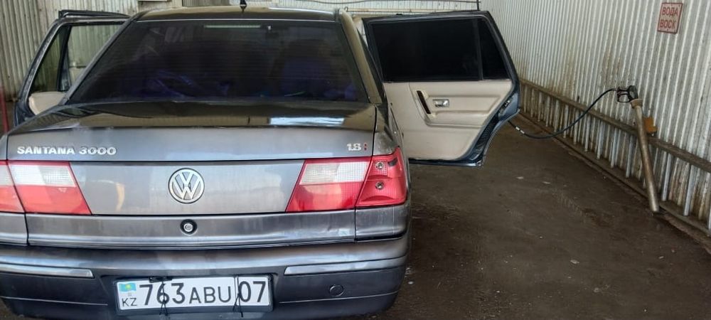 Вольксваген Сантана