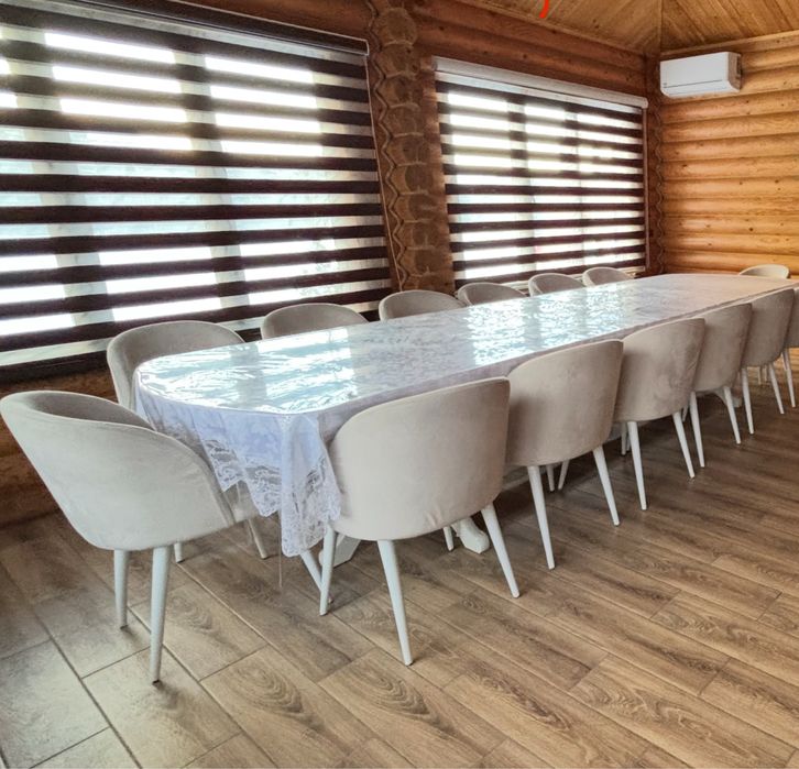 Стол со стульями