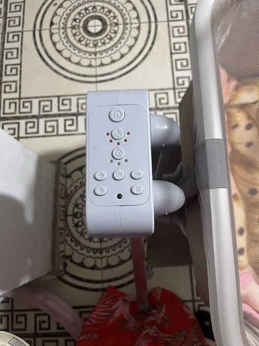 Patut electric foarte putin folosit are functi de leganat muzica de adirmit copii si blututh