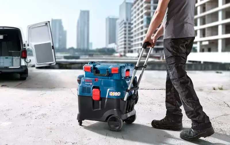 Шлайфмашина жираф за стени Bosch GTR 550 + Прахосмукачка Bosch GAS 12-40 MA