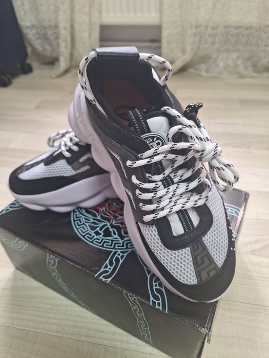 Versace Chain Reaction