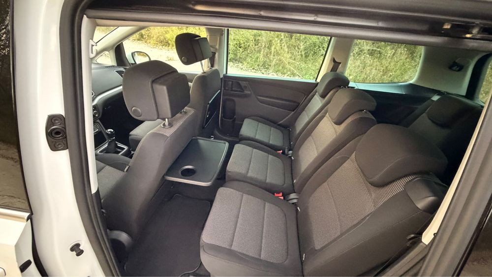 Volkswagen Sharan 2.0 140cp 7 locuri