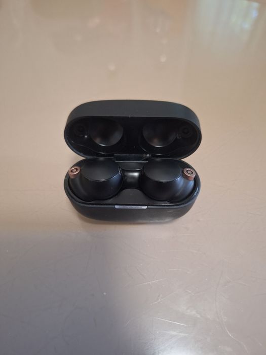 Căsti SONY  WH-1000XM3  puțin foloșite