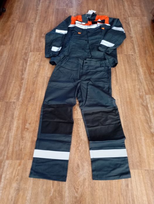 Спецодежда  мужская.