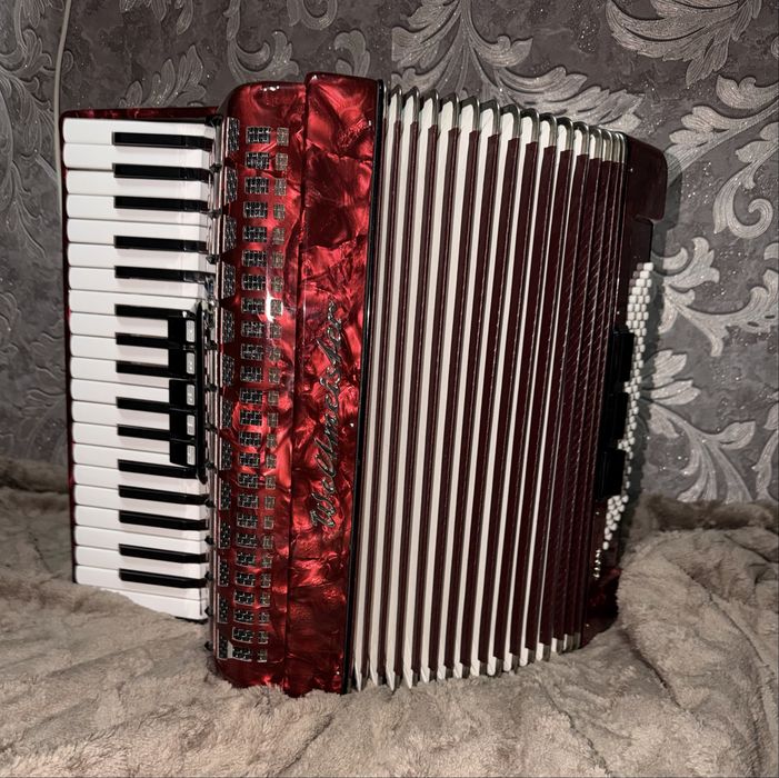 Аккардеон (музыкальный инструмент)