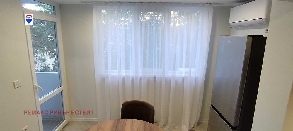 Дава се под наем Едностаен апартамент в Русе, Център - 43 кв.м за 408 € - Снимка #6