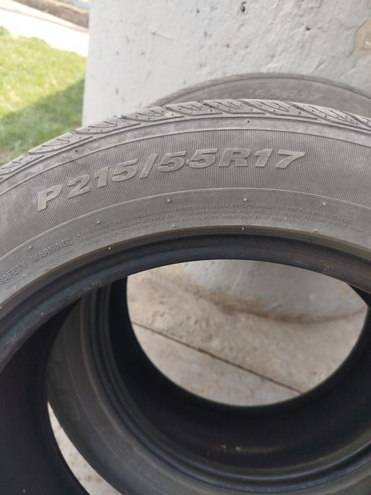 Шины летние 215/55/17