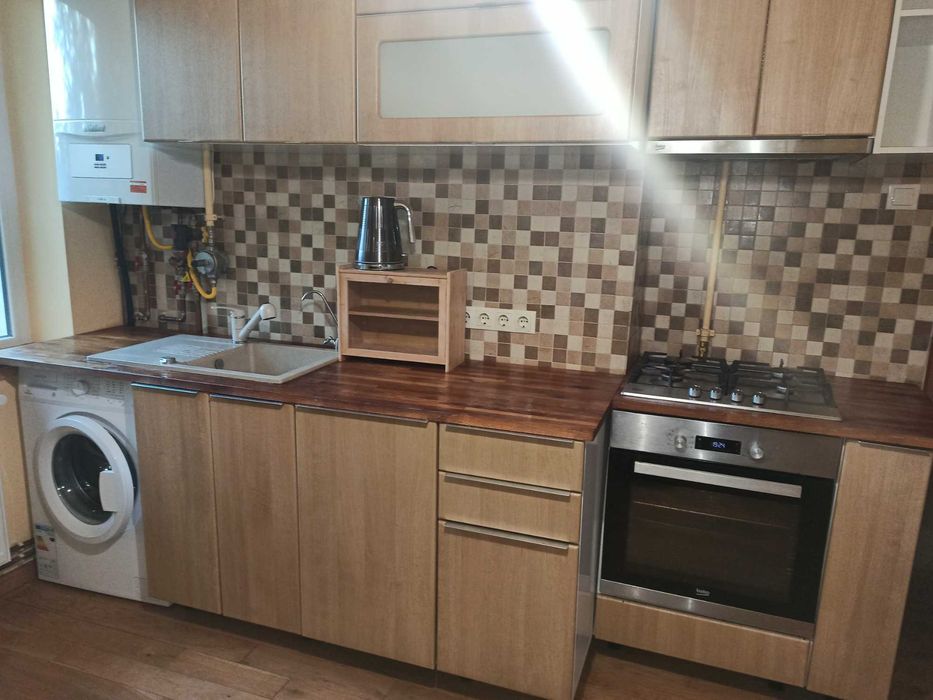 De închiriat apartament cu 2 camere în Tg. Mureș – Ultracentral, str. Bolyai