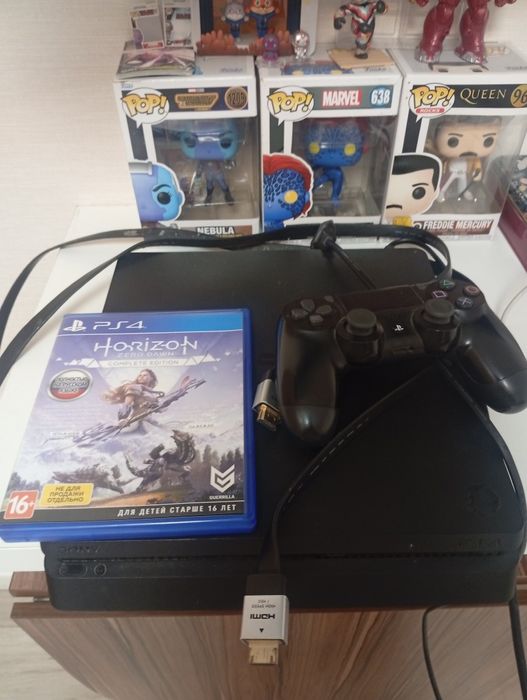 Playstation 4 slim СРОЧНО продаю есть торг