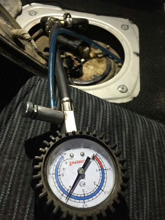 Автоэлектрик Замер давления топлива. Замер компресси двигателя. Эндоск
