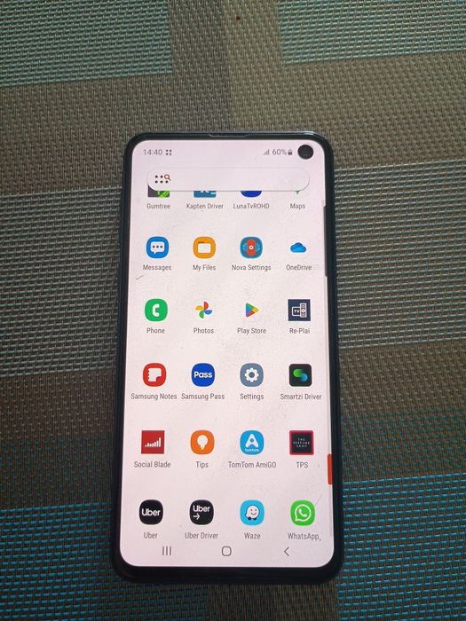 Samsung S10e/128 GB/6 GB RAM