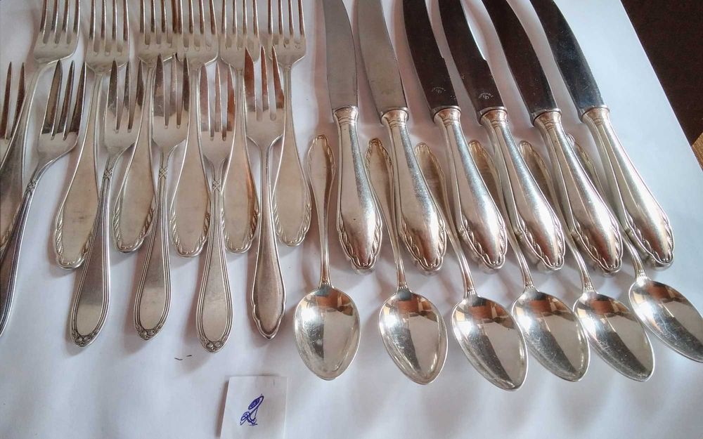 Комплект маркови посребрени прибори за хранене WMF неупотребявани .