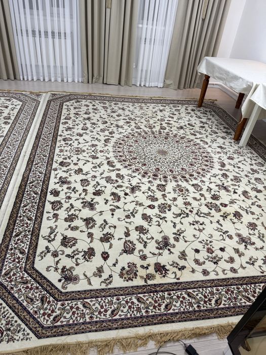 Продам ковер в хорошем состоянии