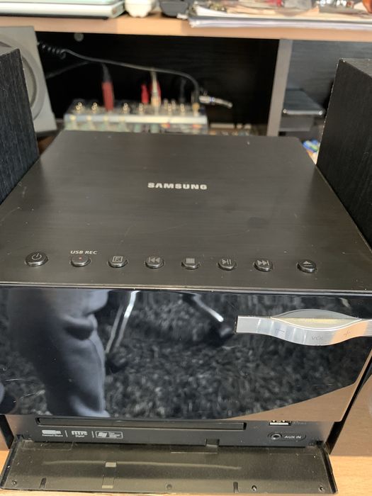 Samsung E-320 mini stereo