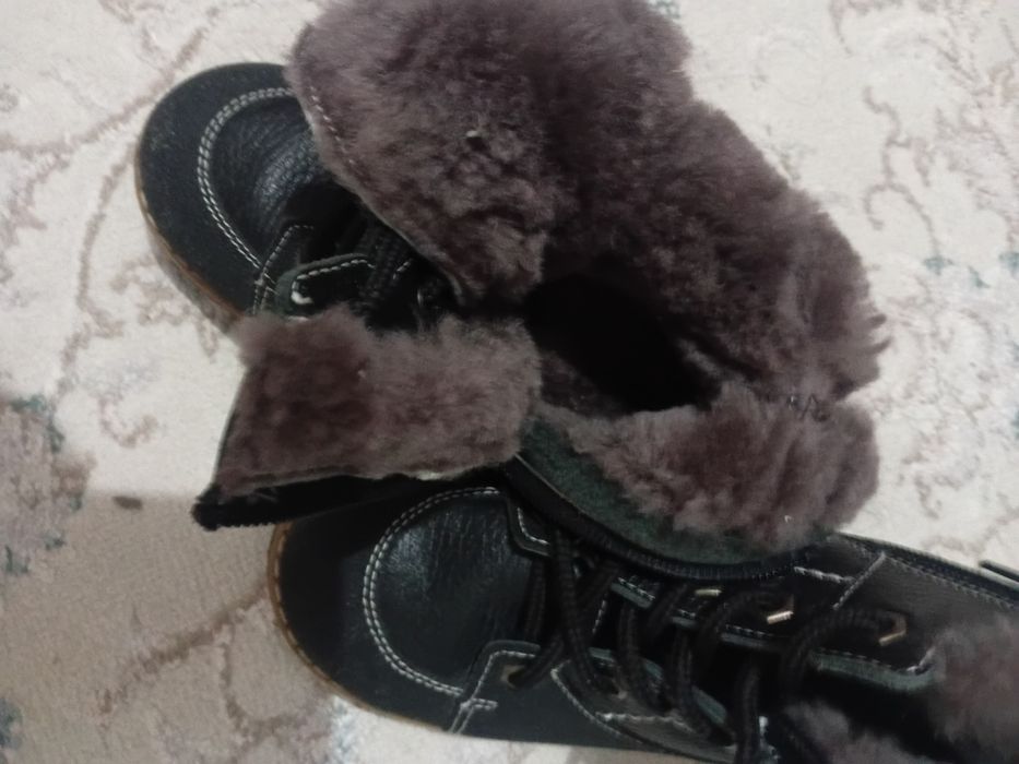 Продам кардиган  ,обувь  ,комбинезон.