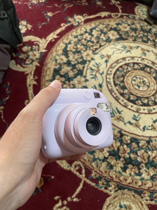 Продам instax mini 12