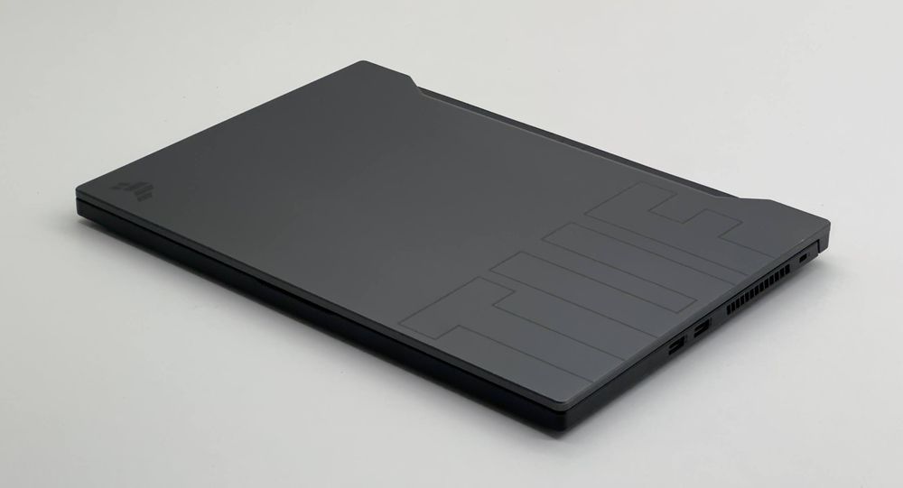 Kampuyuter. Laptop. Noutbook. ASUS  TAF DASH  F15