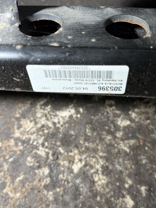 Audi A4 S4 B8 B8.5 Теглич комплект 8T0800491F