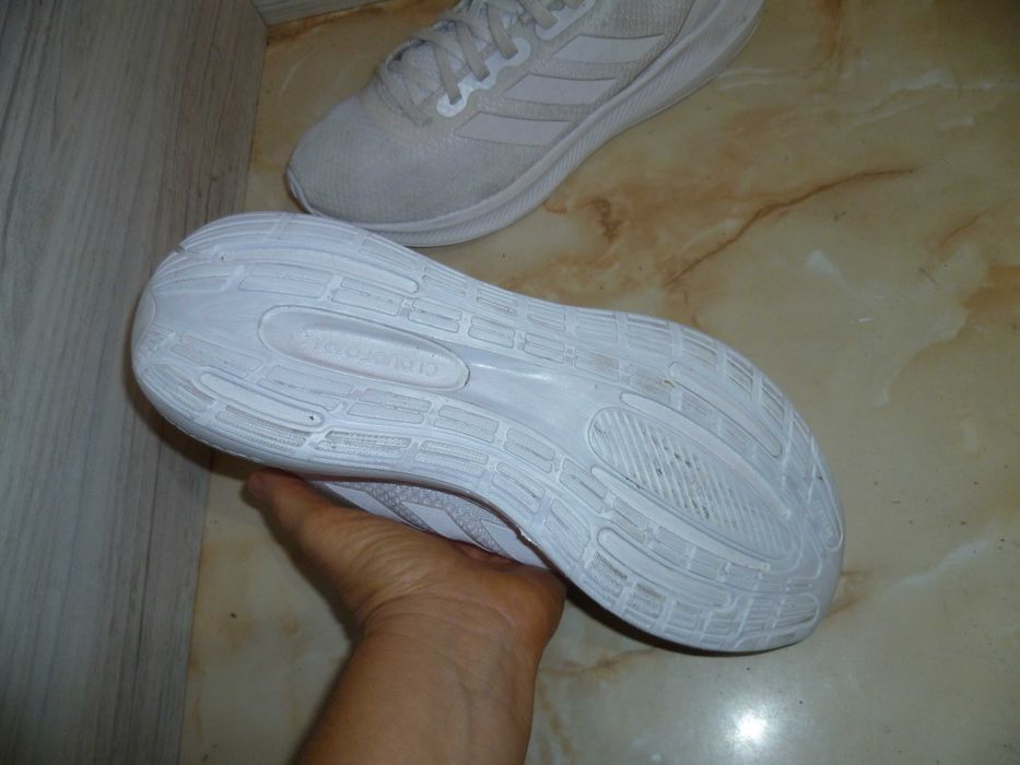 ADIDAS маратонки