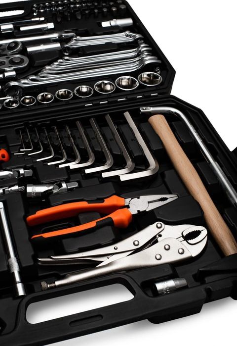 Набор  ключей  карейски и России