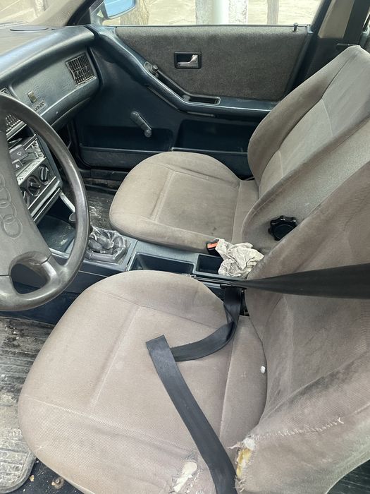 Srochna sotiladi Audi