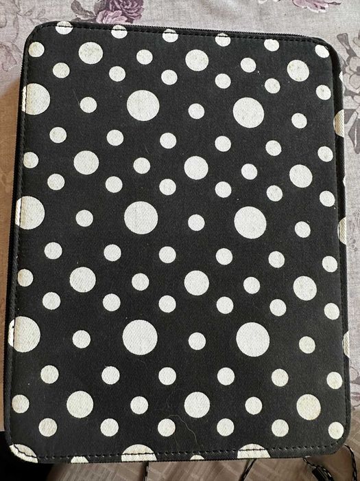 Tableta Android cu husa