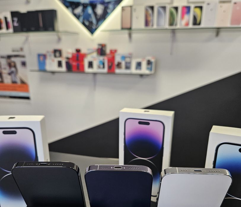 Iphone 14 Pro Max / Silver/Black / 128/512 GB / DeluxGSM