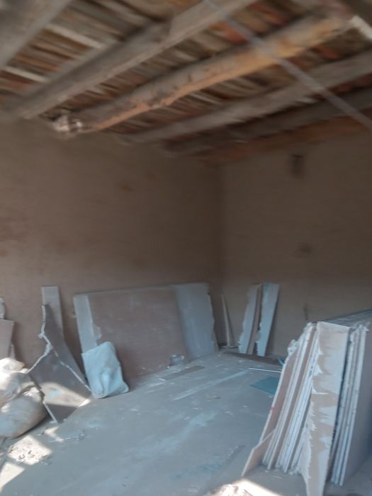 Sergili kamenterinda uy sotiladi