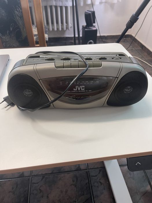 Радио касетофон JVC