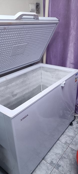 Морозильник продам
