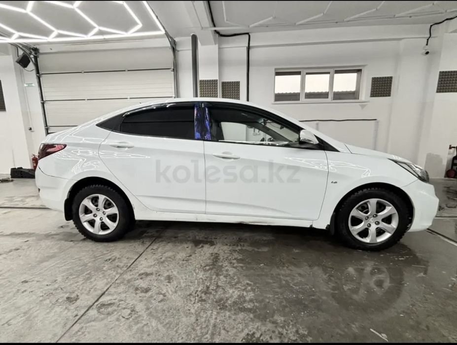 Хюндай акцент автомат 1.6