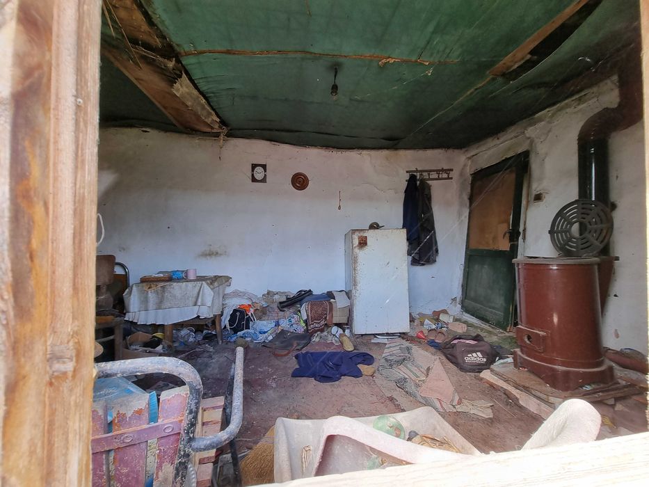 1655-Продава се едноетажна къща за събаряне в кв. "Хърсате"!