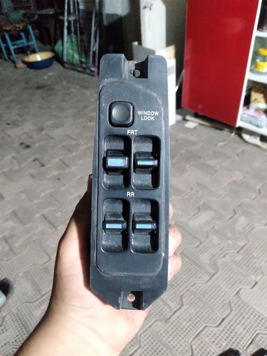 Kalotka manitqfon oyna tushuradigan oldi orqa kalotka