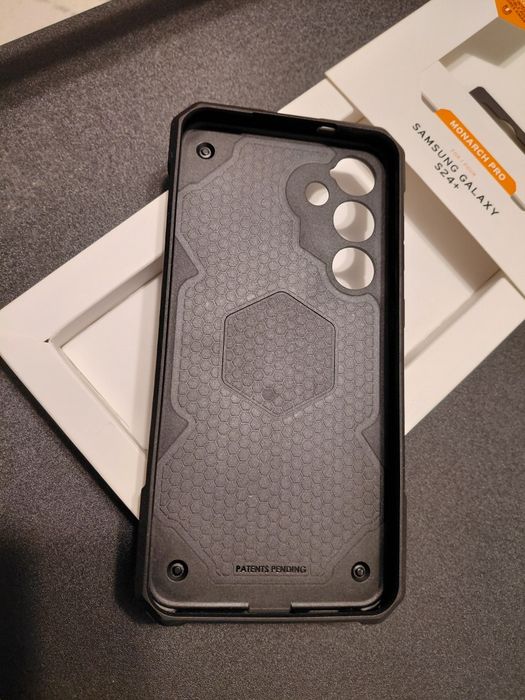 Vand huaa UAG pentru Samsung S24+