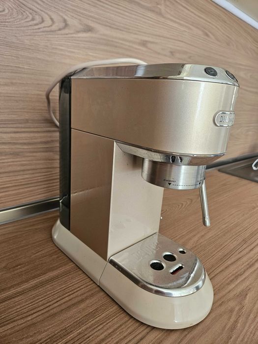 Кафемашина DeLonghi - EC885.BG Dedica, бежова