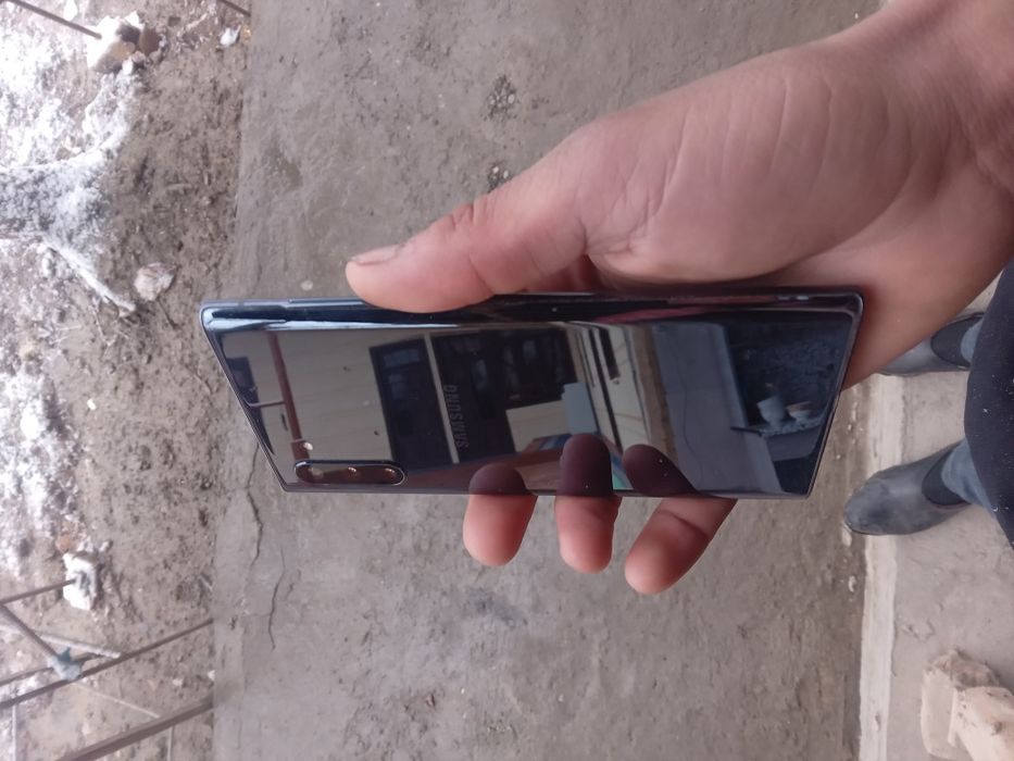 Samsung Note 10  sotiladi