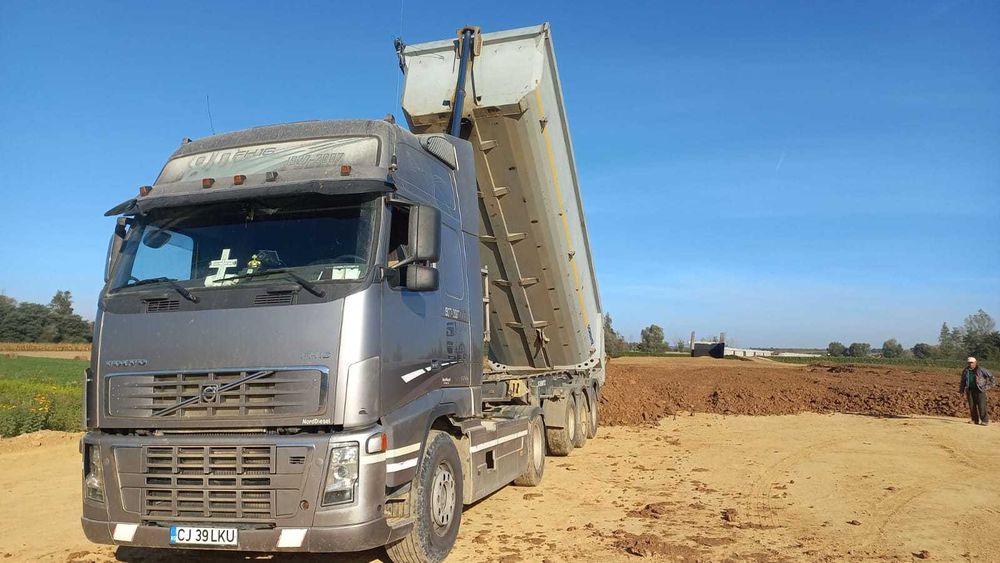 Servicii  cu utilaje de constructii cu operator