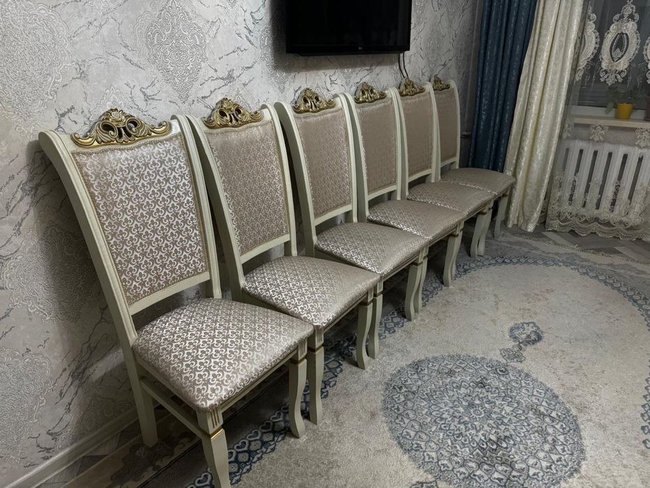 Стулья для гостинной