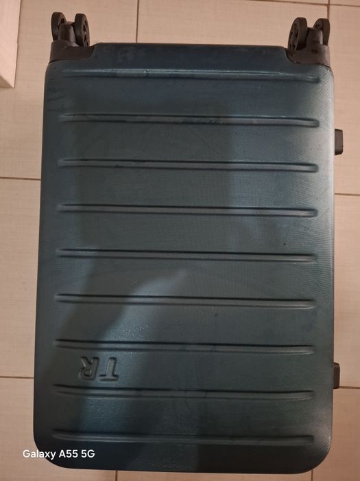 Чемодан 2 шт. размеры L и M