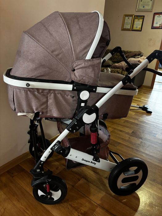 Коляска, шезлонг, ходунки, куртка.