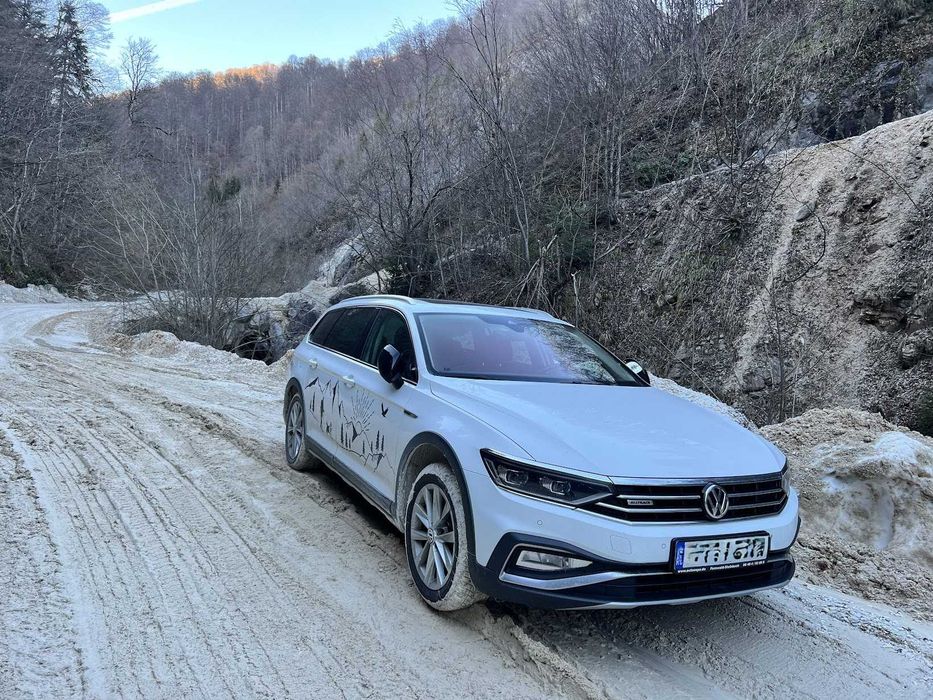 VOLKSWAGEN Passat Alltrack 2020 — imagine 4