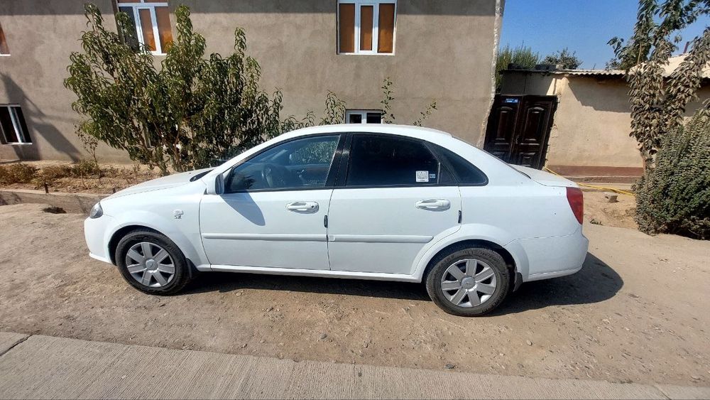 Jentra 2015 yili idial holati texnichiski umuman ishi yoq