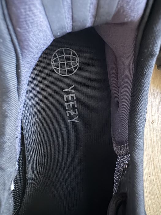 Yeezy 350 V2 Onyx