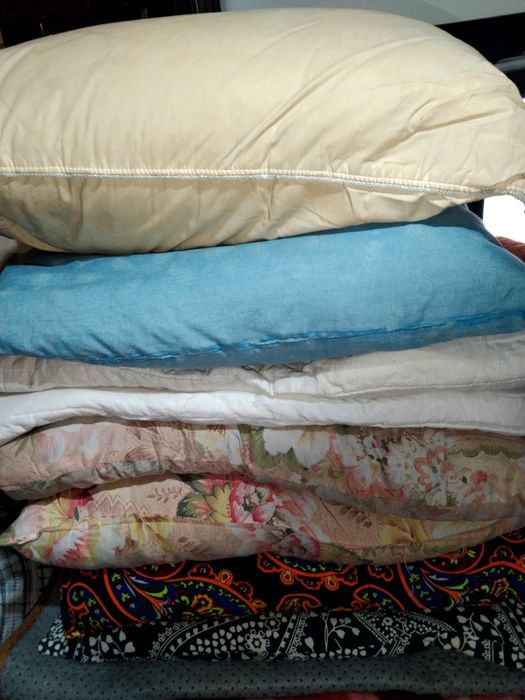 Продам подушки дешево