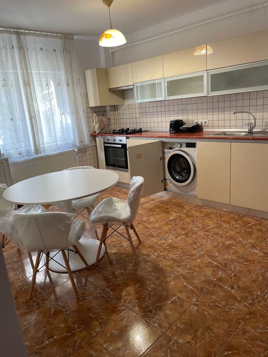 Inchiriez apartament 2 camere, Sector 3, Bvd.,Decebal