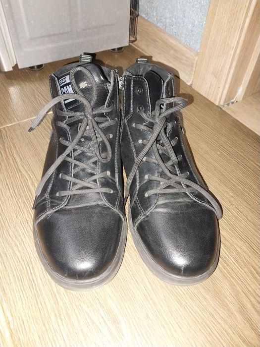 Утепленные ботинки для мальчика 38р