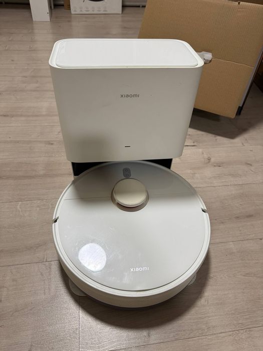 Продам робот пылесос mi robot Vacuum x10