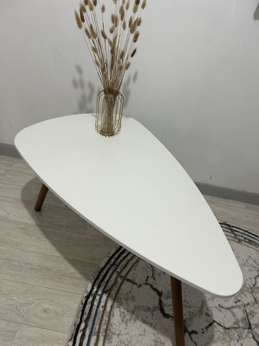 Продам журнальный столик