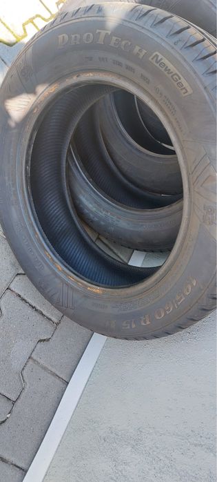 Anvelope vara 195/60/ R15