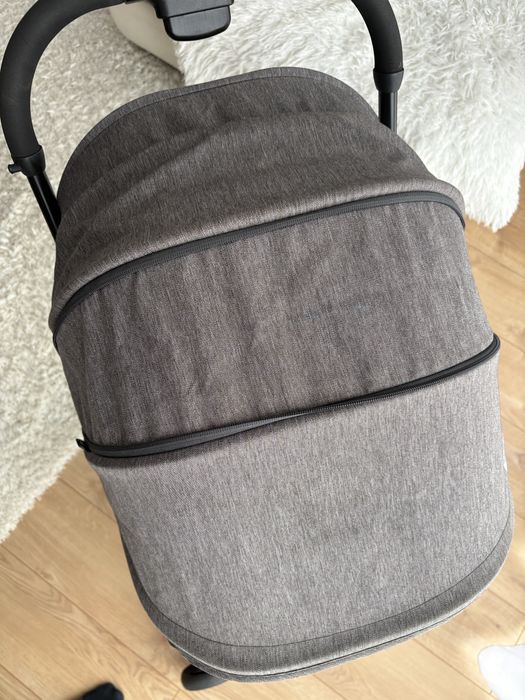 Carucior Maxi Cosi Lara 2, de la 0-22 kg ,Grey,